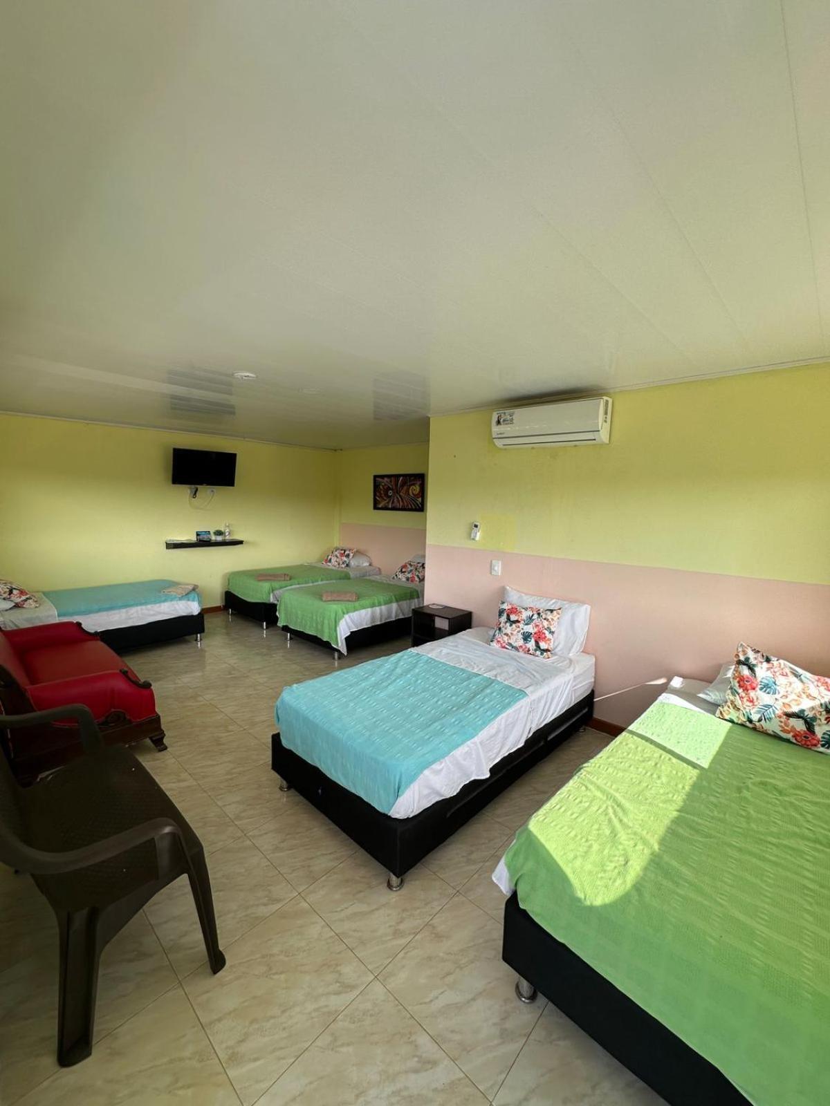 Victoria'S Gennie Bay Village Hostal San Andres  Ngoại thất bức ảnh