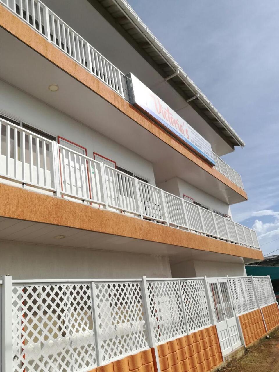 Victoria'S Gennie Bay Village Hostal San Andres  Ngoại thất bức ảnh