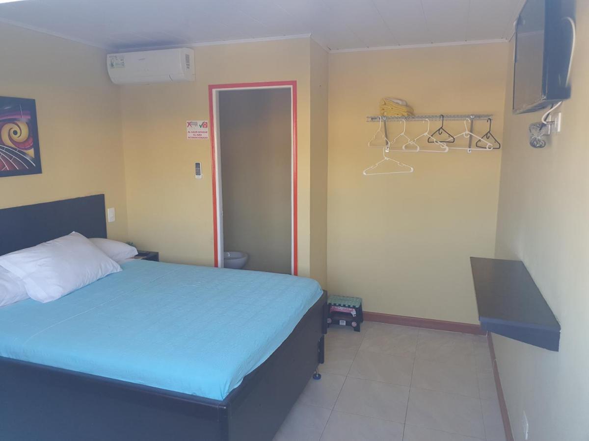 Victoria'S Gennie Bay Village Hostal San Andres  Ngoại thất bức ảnh
