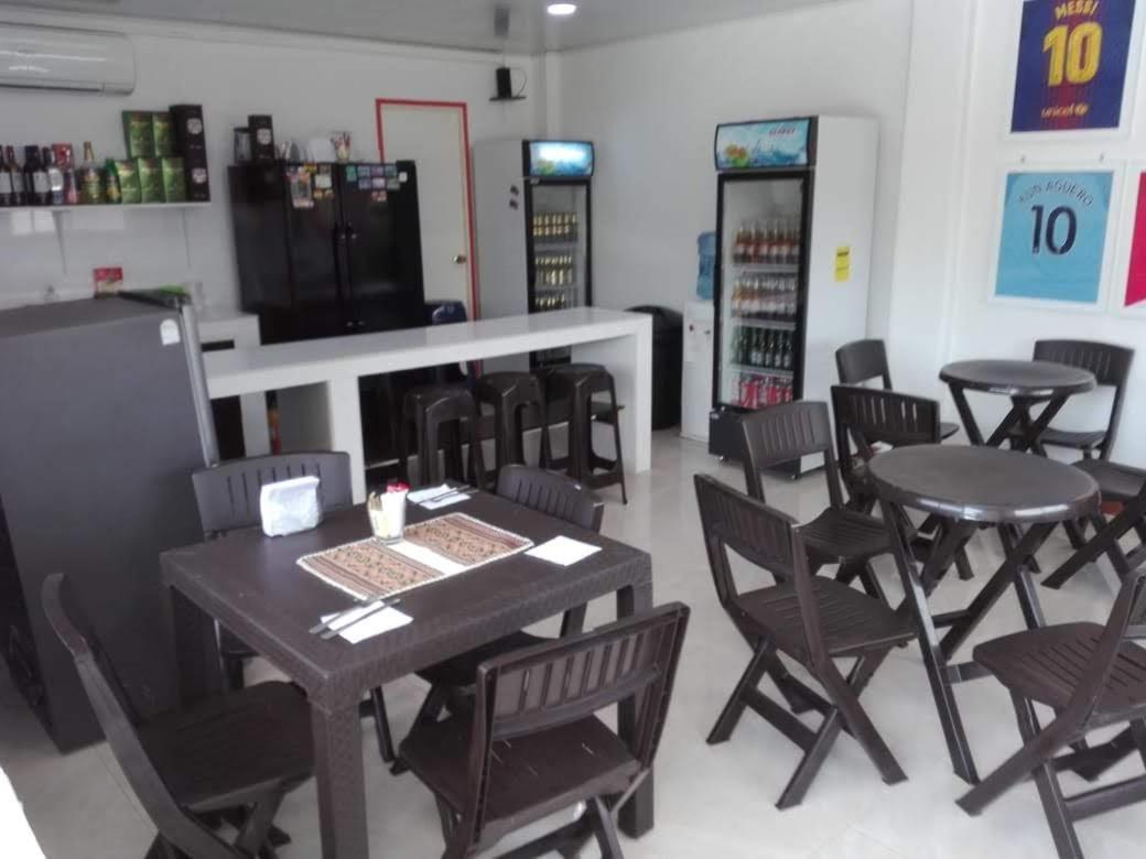 Victoria'S Gennie Bay Village Hostal San Andres  Ngoại thất bức ảnh
